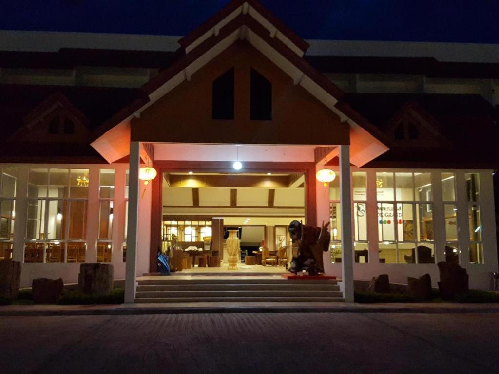 Silayok Grand Hotel Tak Kültér fotó